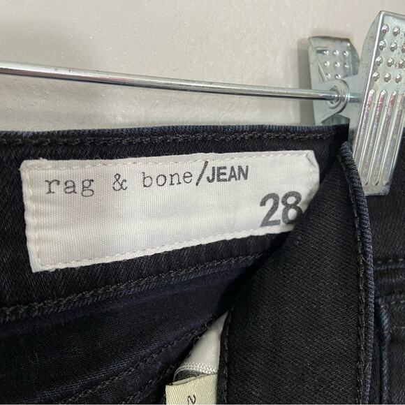 Rag & Bone 10 Inch Capri Jean Distressed Raw Hem Black Size 28 - Picture 11 of 13